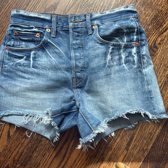 Redone 90’s low slung shorts. - Picture 5 of 9